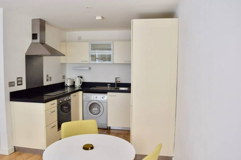 Apartamentos Stylish 1 Bedroom Flat In Amazing Location