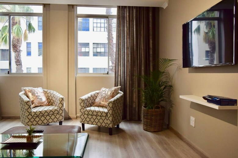 Spacious 1 Bedroom City Centre Apartment