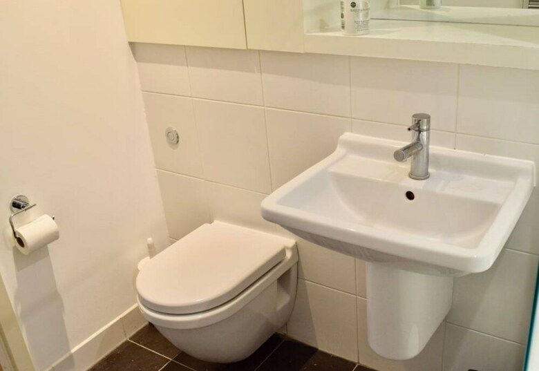 Modern 1 Bedroom Flat In Canary Wharf