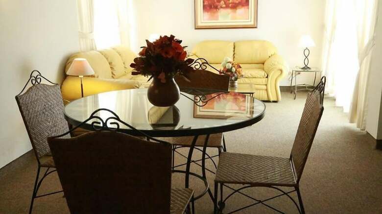 Suites Antique Apart Hotel