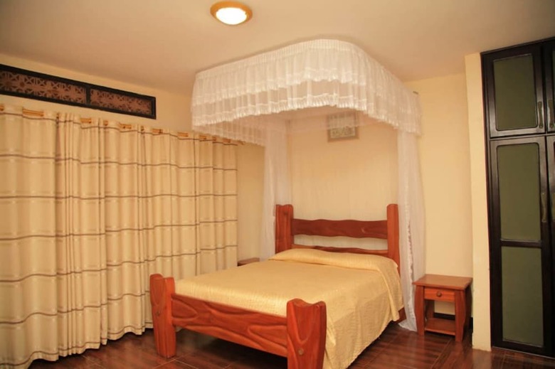 New Palm Royal Hotel