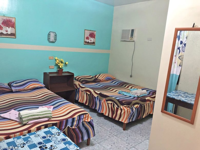 Hotel White Beach Lodge & Restaurant