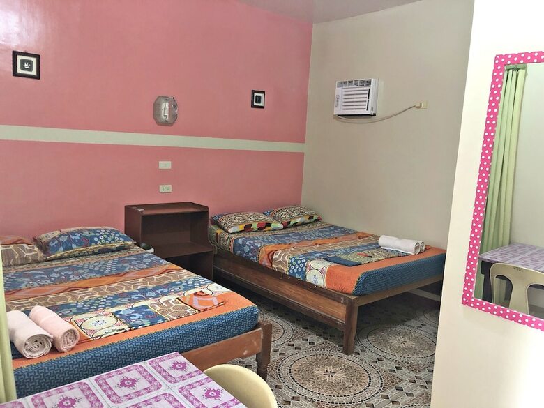 Hotel White Beach Lodge & Restaurant