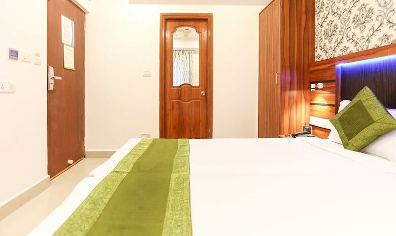 Hotel Treebo Trip Elmas Golden Key