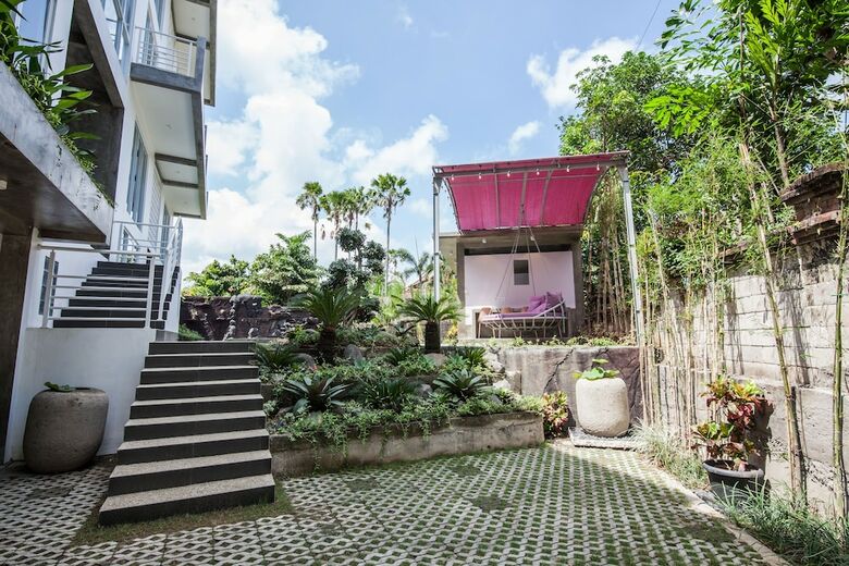 Hotel Ohana Retreat Bali