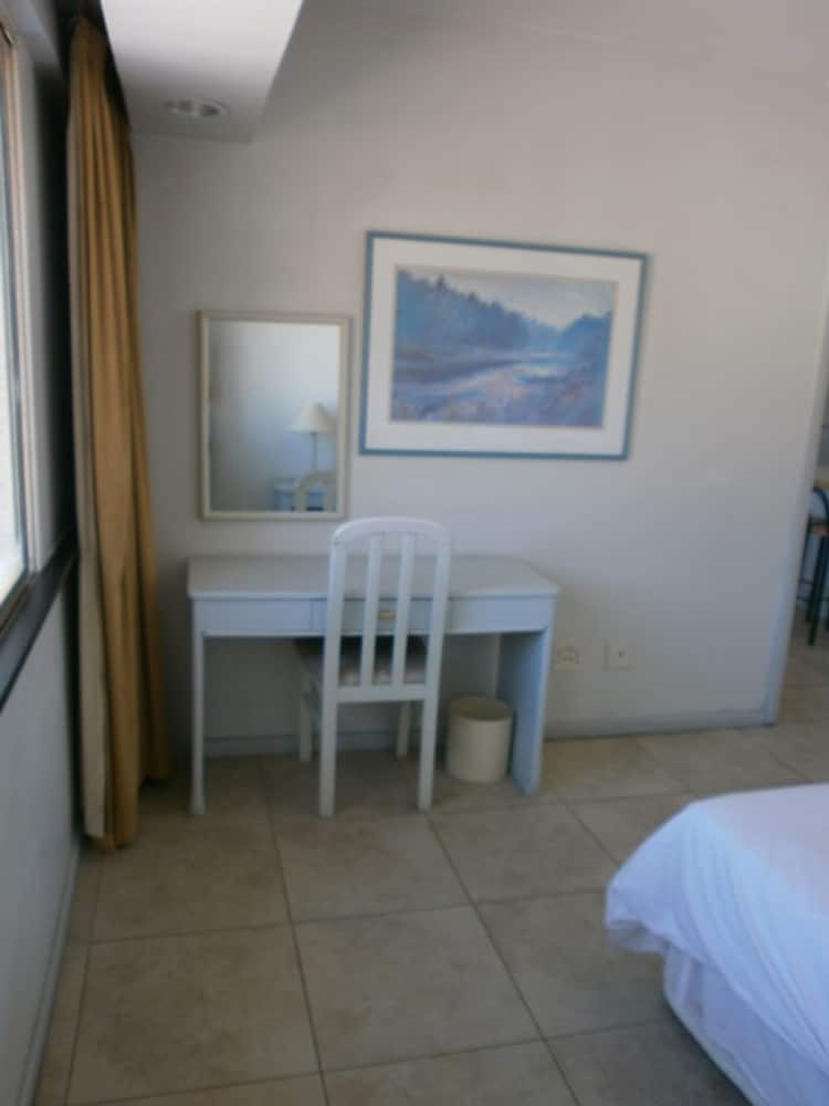 Centurion All Suite Hotel