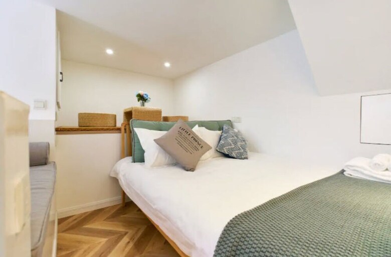 Lazy Apartment Changle Road Branch