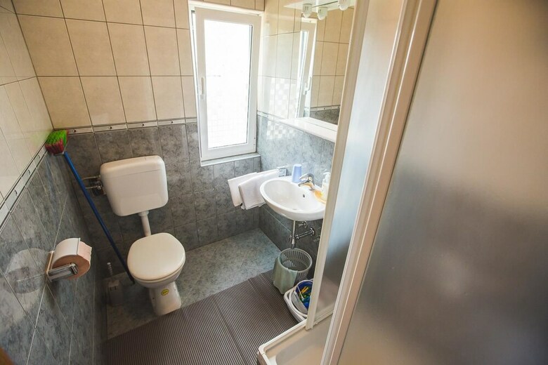 Apartments Lidija Palit