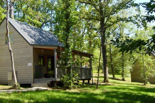 Maisons De Vacances Castelwood