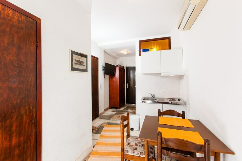 Apartments Klari? Jesenice