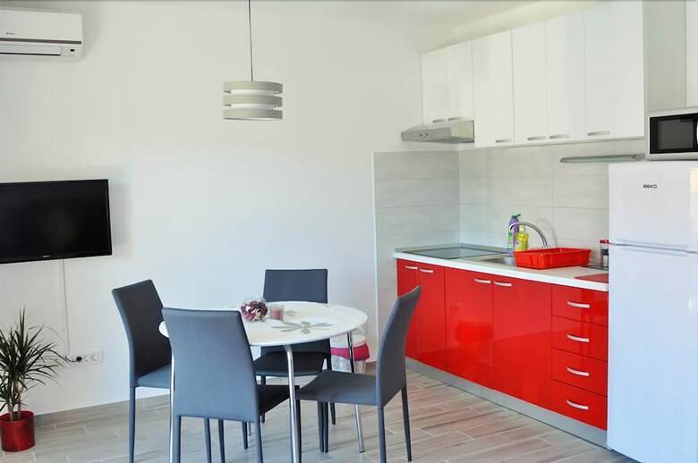 Apartments Zora 1629