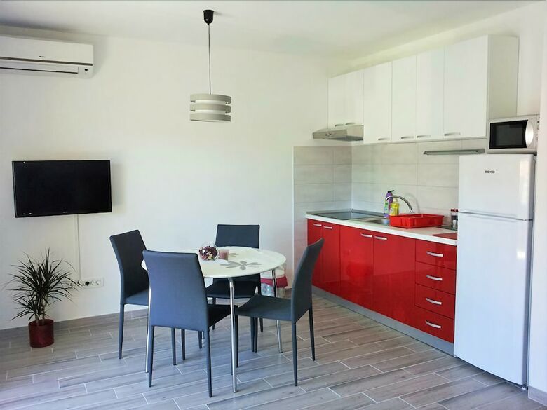 Apartments Zora 1629