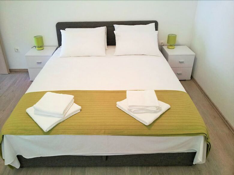 Apartments Zora 1629