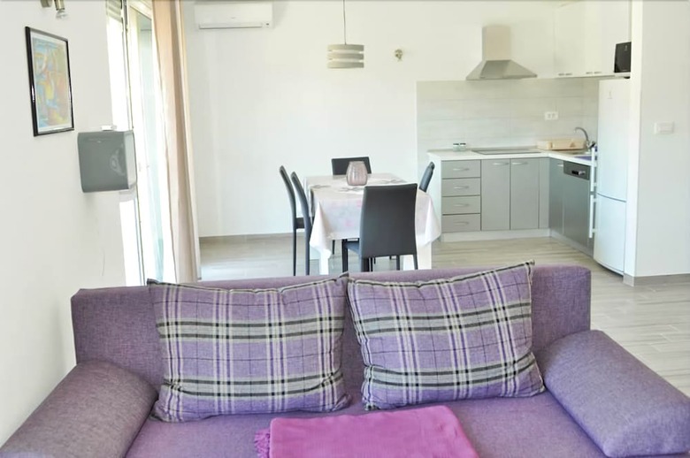 Apartments Zora 1629