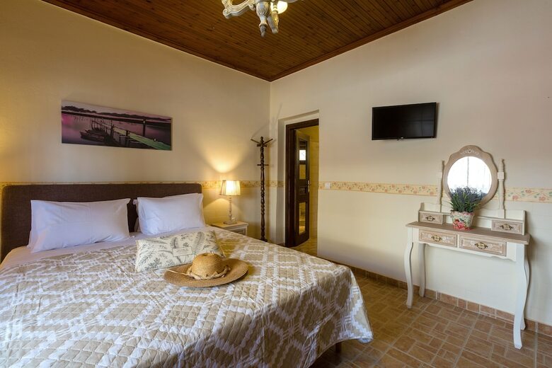 Maria's Countryside House