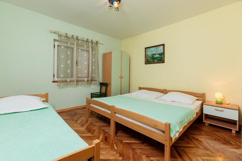 Apartments Antonia Podstrana