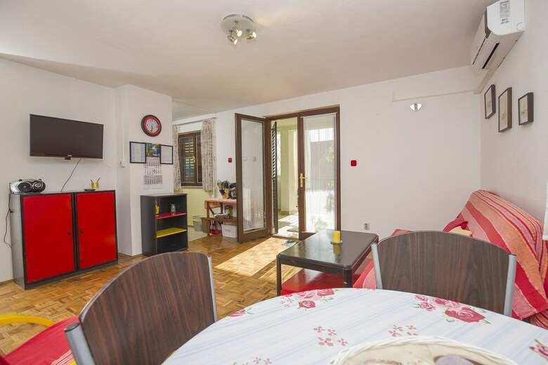 Apartment Laurus / Two Bedrooms A1