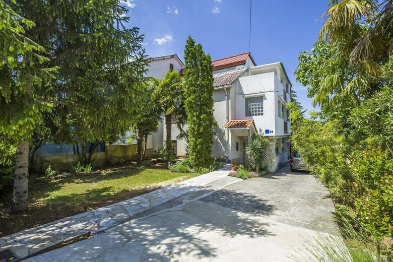 Apartment Laurus / Two Bedrooms A1