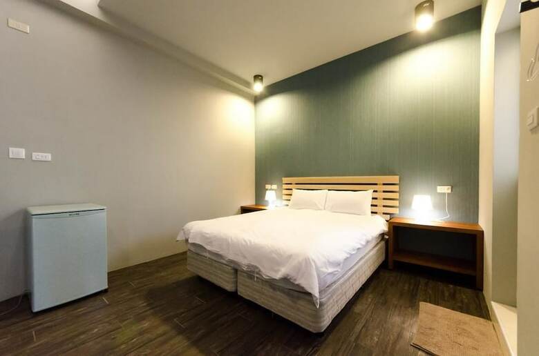 Hotel Snore Inn