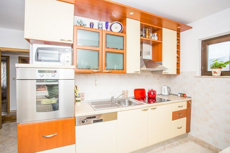 Apartments Ante Orebic