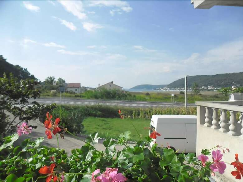 Apartments Josip / Three Bedrooms A1