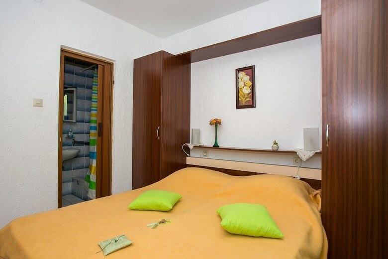 Apartments Sla?o / Two Bedrooms A1