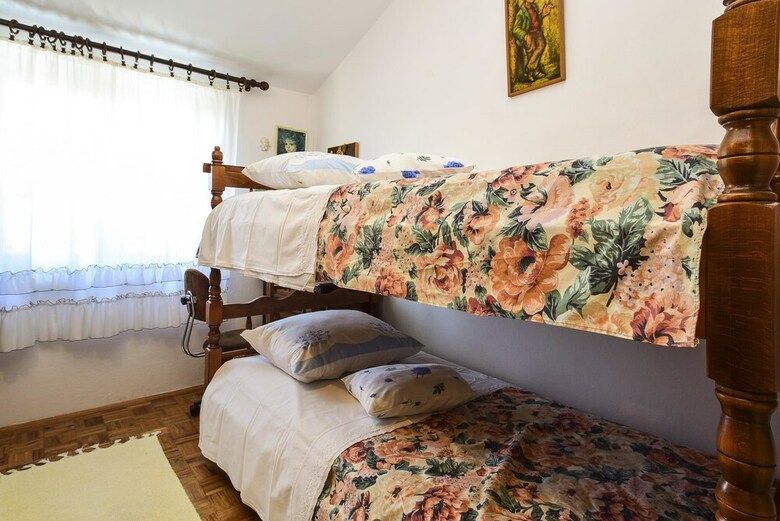 Holiday House Mira