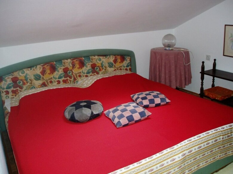 Holiday House Mira