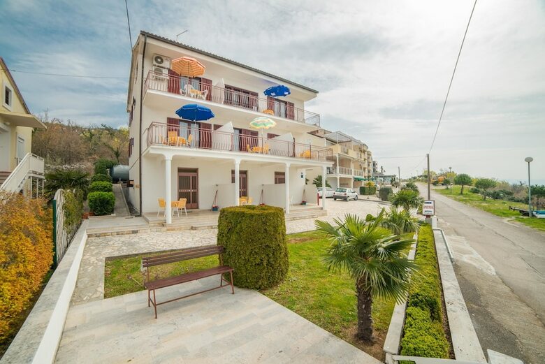 Apartments Rozarija 4224
