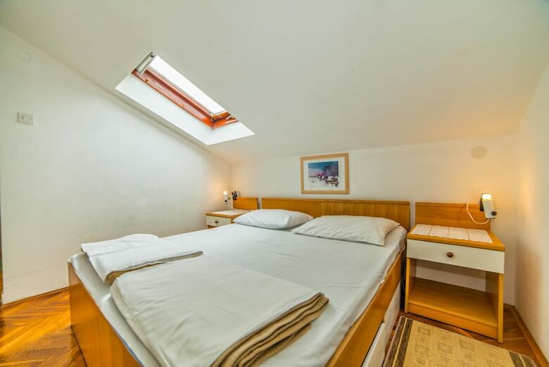 Apartments Rozarija 4224