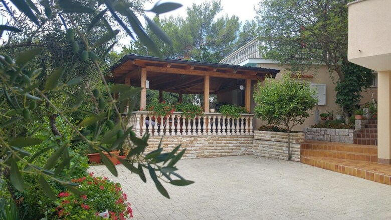 Apartments Vedrana
