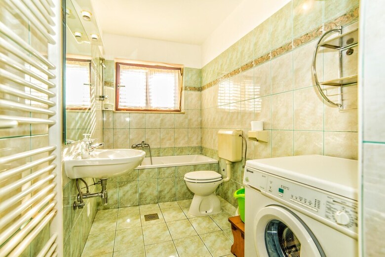 Apartment Belu?i? / Three Bedrooms A1