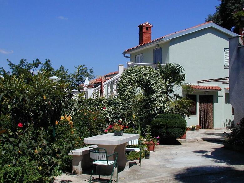 Apartamentos House Percan Zora