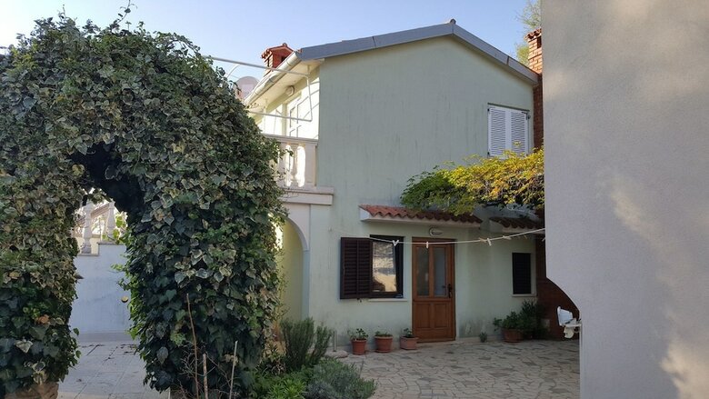 Apartamentos House Percan Zora