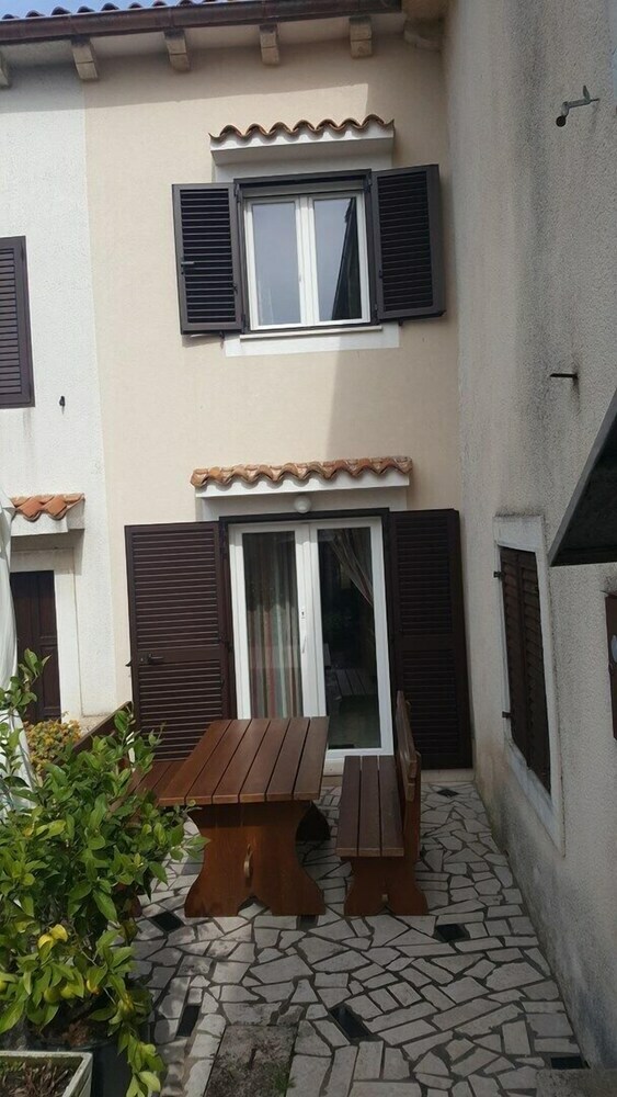 Apartamentos House Percan Zora