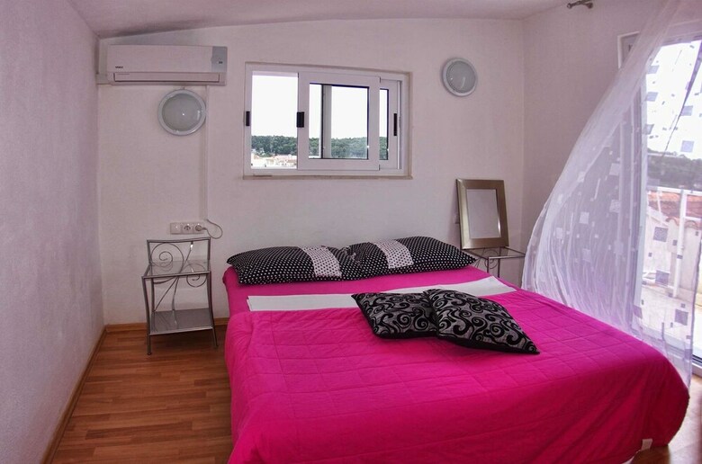 Apartments Alenka Makarska