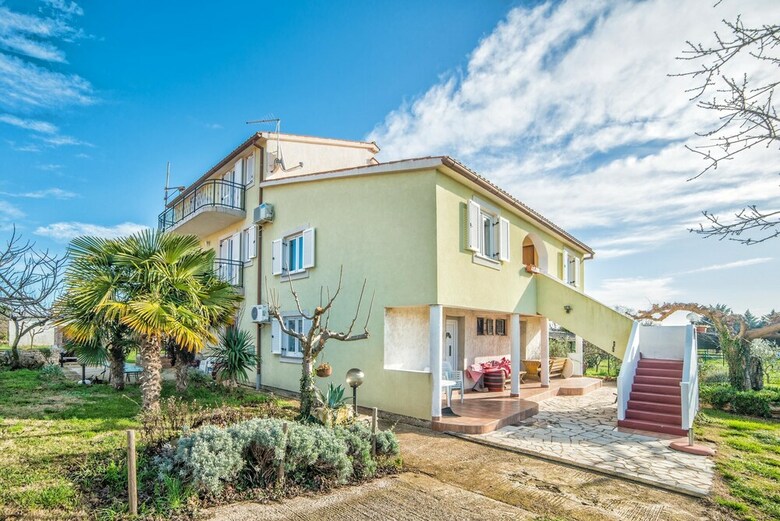 Apartments Stanko Fazana