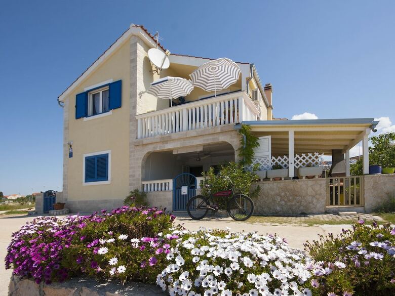 Apartments Grivi?i?
