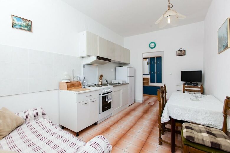 Apartments Ante Senka