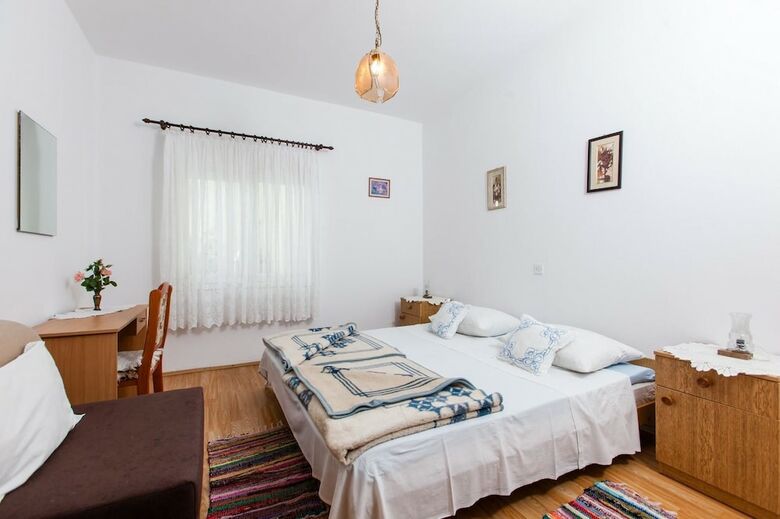 Apartments Ante Senka