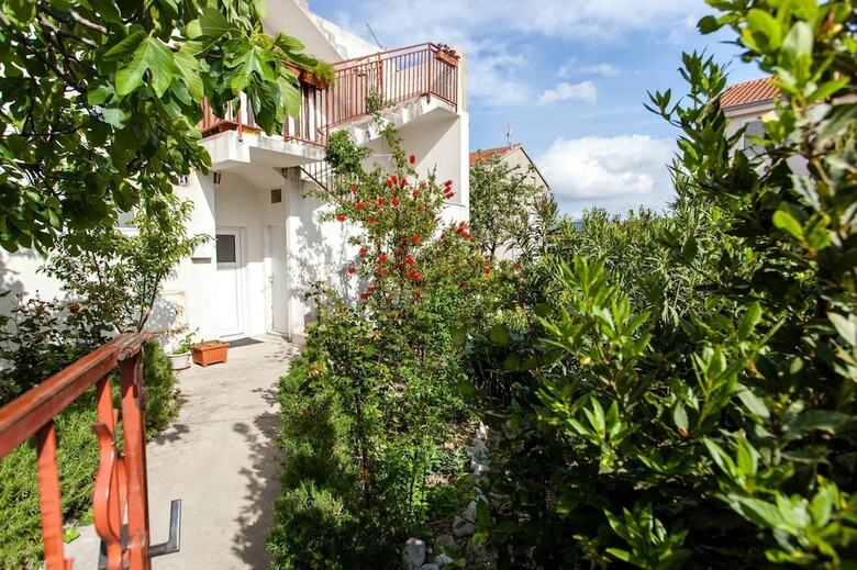 Apartments Ante Senka