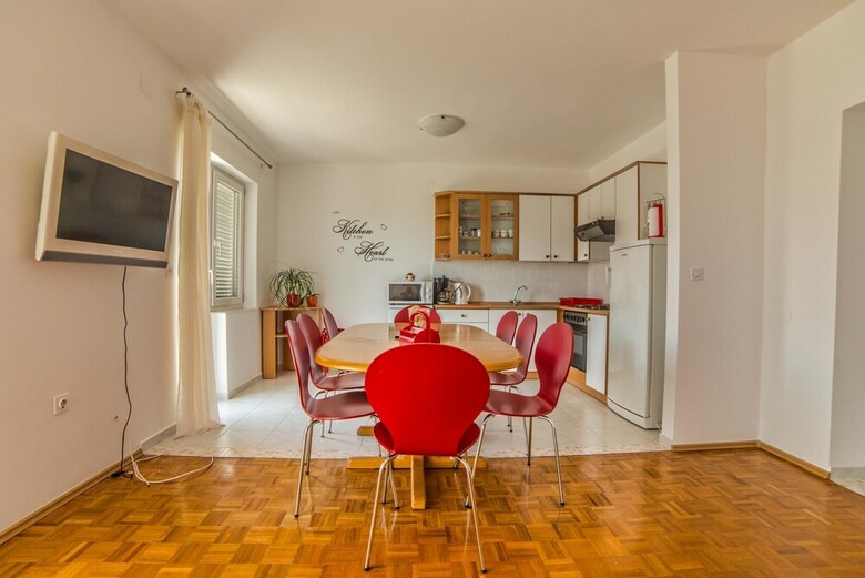 Apartment Lidija / Three Bedrooms A1