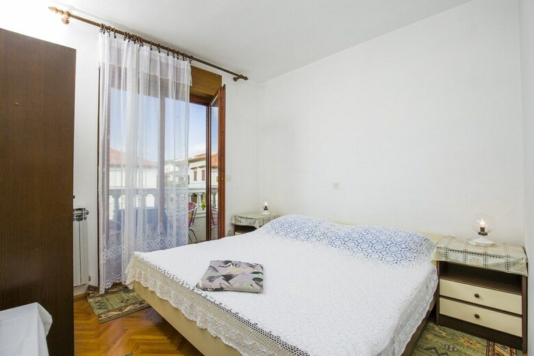 Apartments And Rooms Krstini?