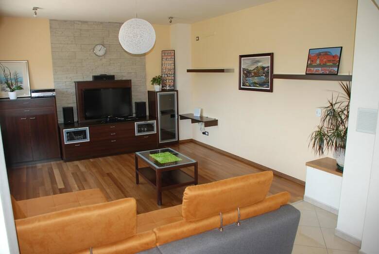 Villa Paula / Three Bedrooms H1