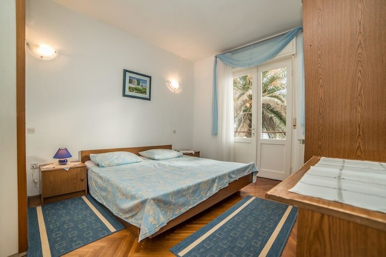 Rooms And Apartments Sabina
