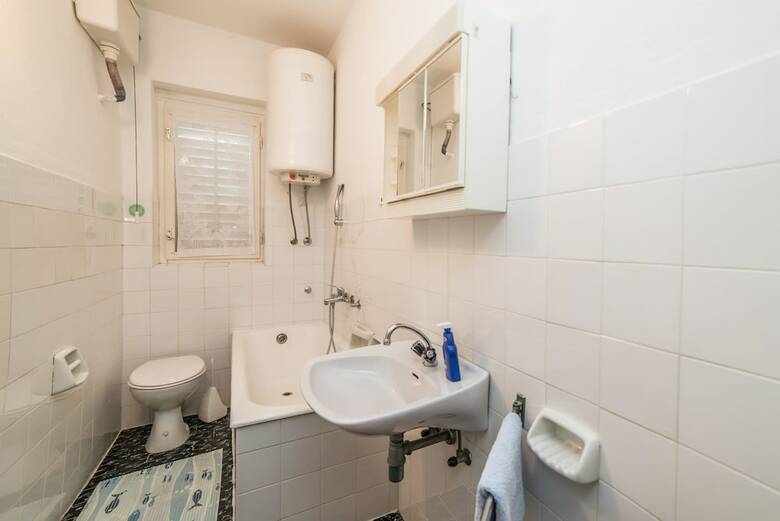 Rooms And Apartments Sabina