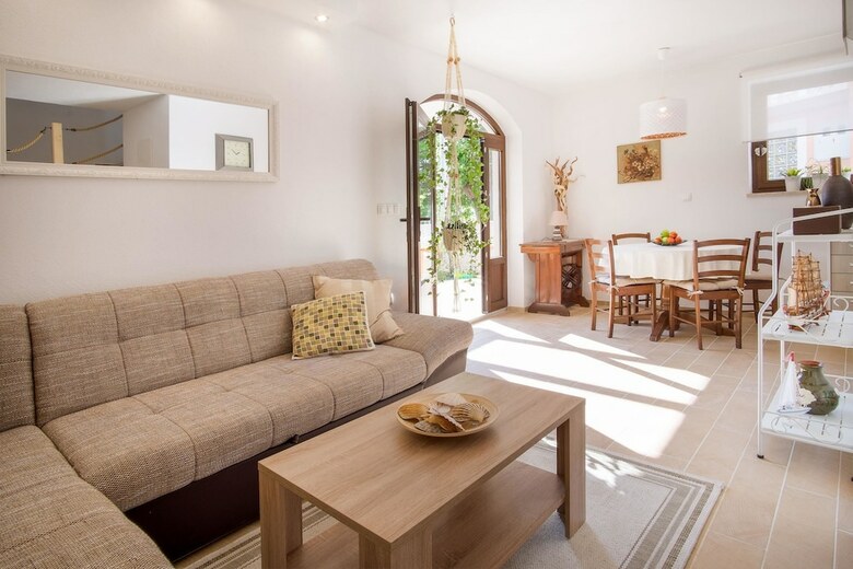 Apartamentos Holiday House Ivana