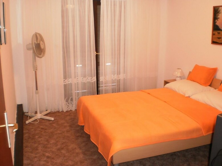 Apartment Ru?a Zavala / Two Bedroom