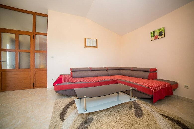 Apartments Ivo Kastel L / Three Bedrooms