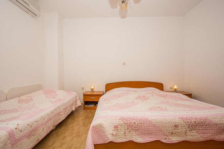 Apartments Biondi? / One Bedroom A2+1 D